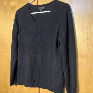 Long Sleeve V-Neck Sweater Size M Cashmere